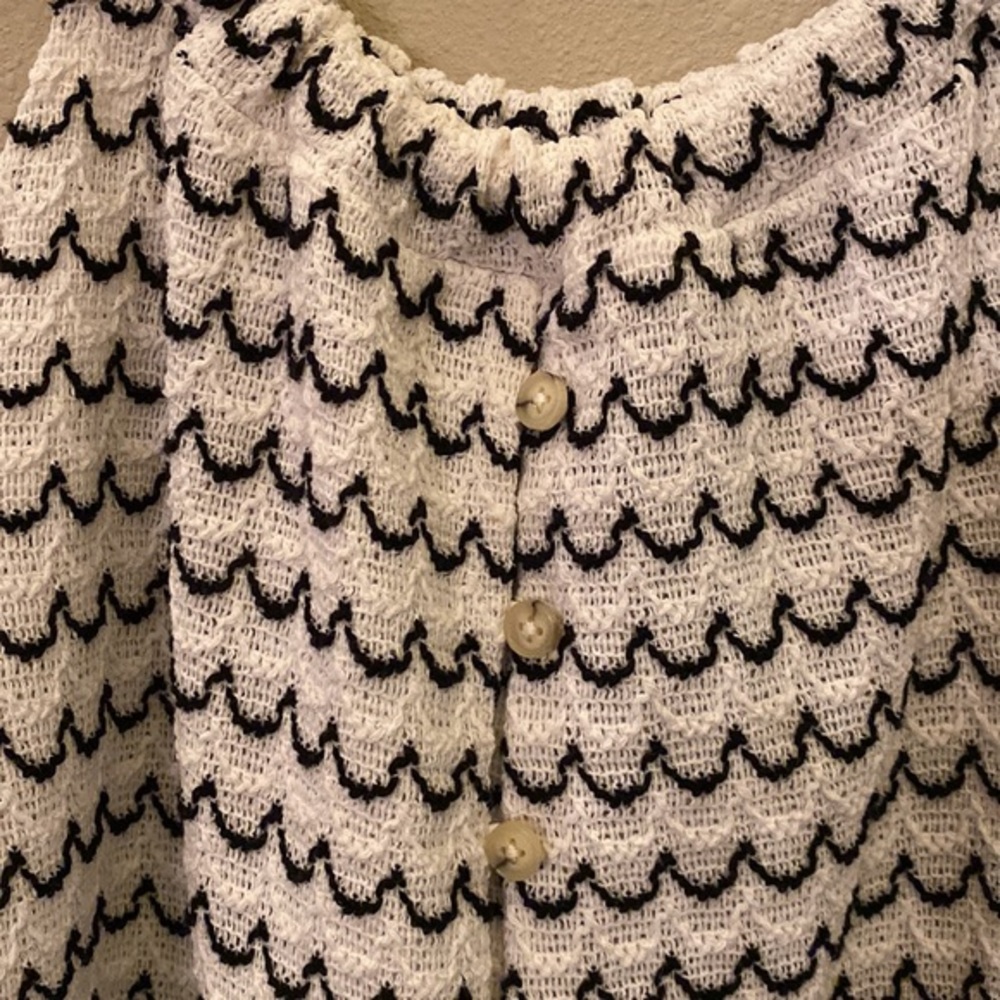 Texture & Thread Madewell black and white tank crop top like - size M